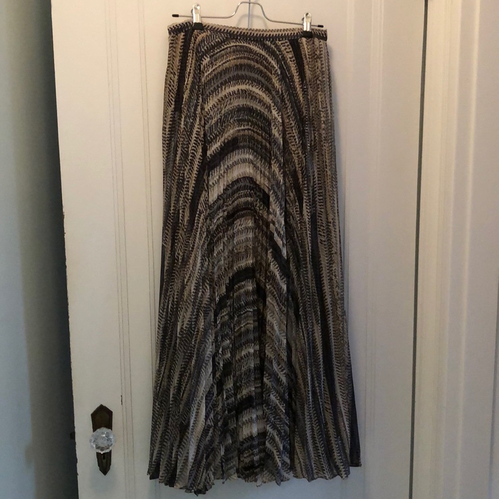 Maxi Bold Patterned Skirt